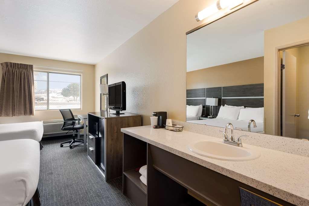 Surestay Hotel By Best Western Wells Bilik gambar